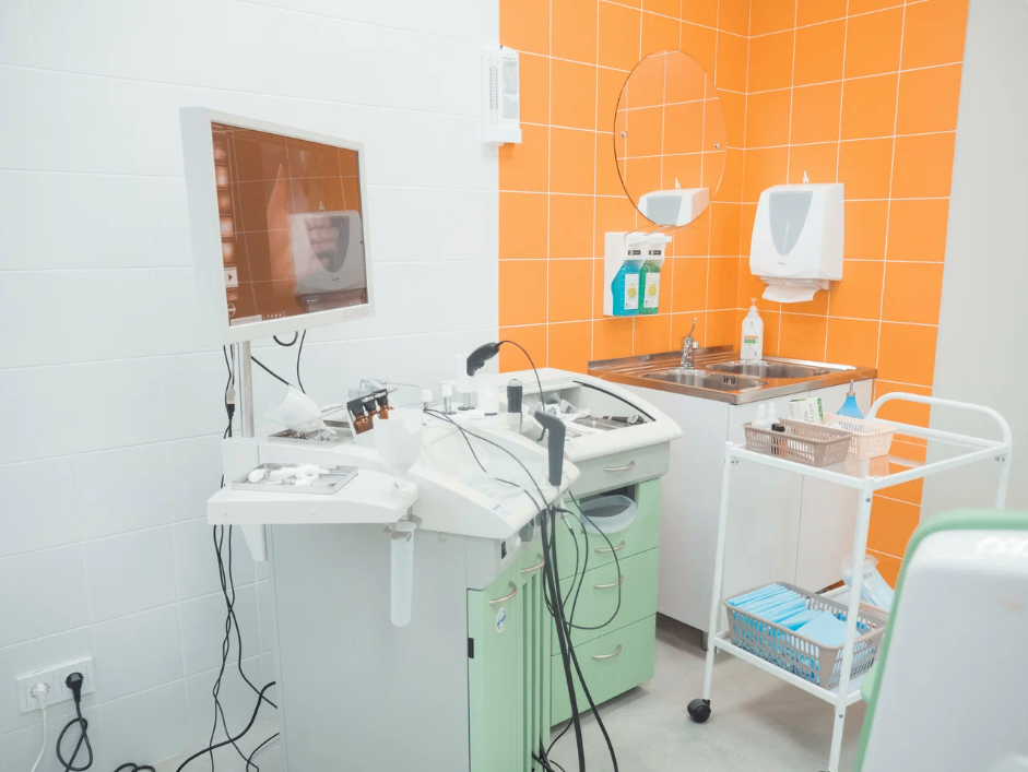 417014881__https://filllin.ru/api/media/clinic/5abfde44-59b0-496f-9683-d4bdfe05748a-6641d6971b708b73903b2c1d.png