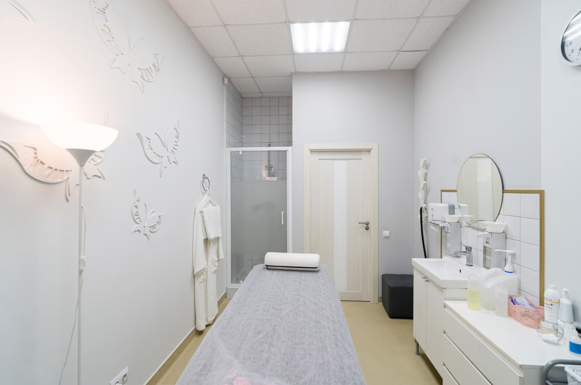 393073885__https://filllin.ru/api/media/clinic/5c0710f5-ba92-4f59-b3a4-2c91042d221b-6641d6971b708b73903b2c1d.png