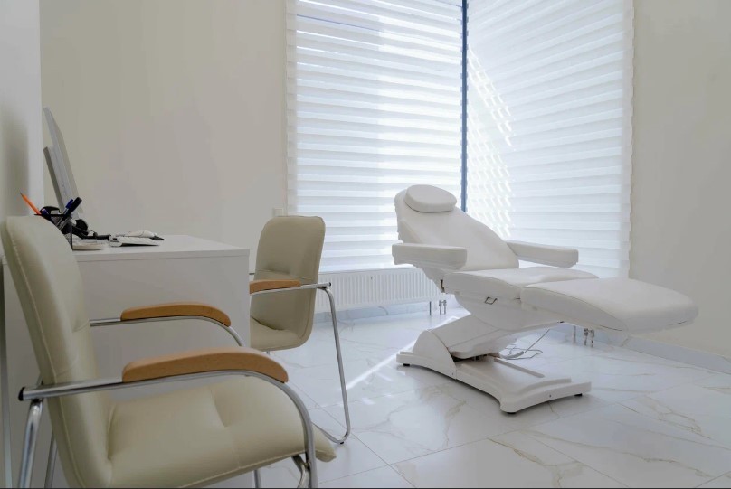 602483040__https://filllin.ru/api/media/clinic/5cae8cbf-90cc-42db-ade2-87392a3909d4-68d2a497d611ae3c0dcaa92f.jpg