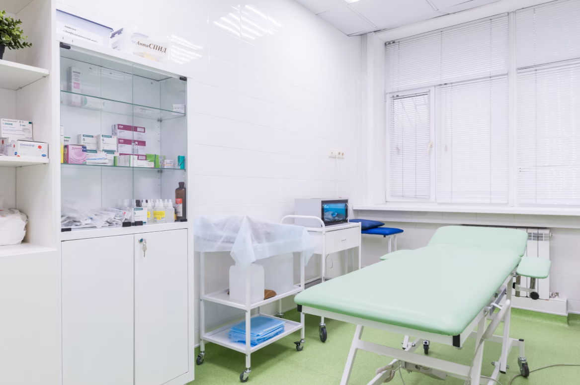 41047061__https://filllin.ru/api/media/clinic/5fa23d60-2eee-40d6-b68c-b8a0b581c79b-6641d6971b708b73903b2c1d.png