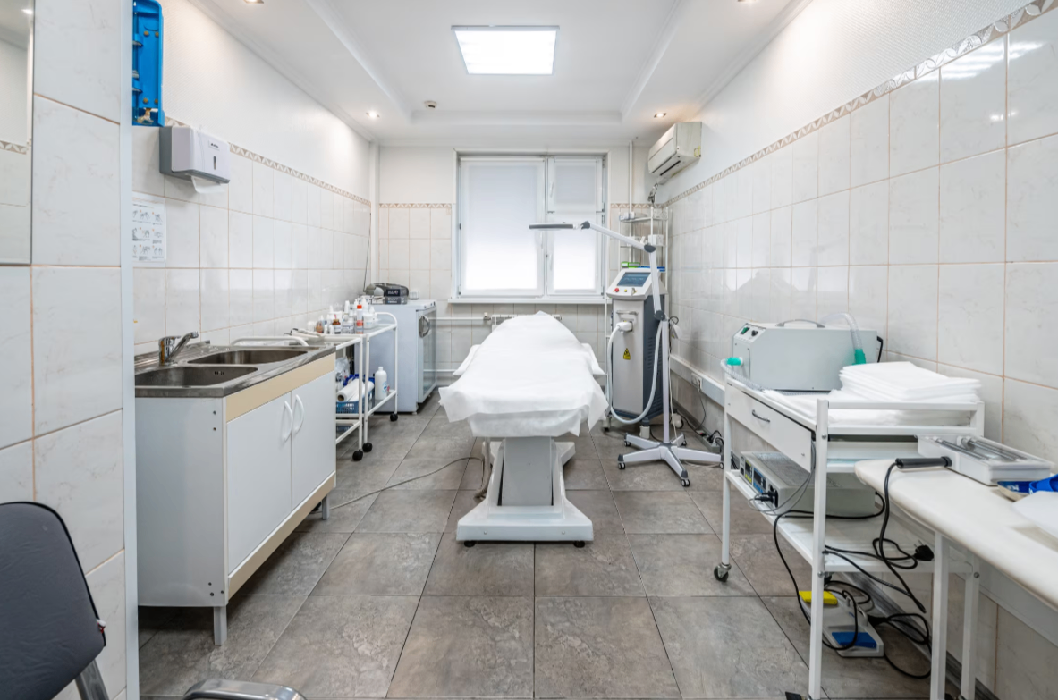156976139__https://filllin.ru/api/media/clinic/6369ad53-d14f-4ff0-a3bb-a8714e5390fb-6641d6971b708b73903b2c1d.png