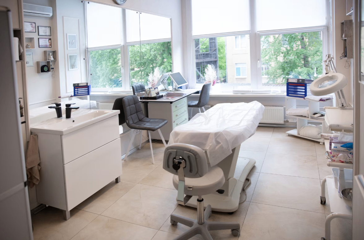 131539027__https://filllin.ru/api/media/clinic/6761ce04-1733-4e55-ab06-cf9cee81dad9-6641d6971b708b73903b2c1d.png