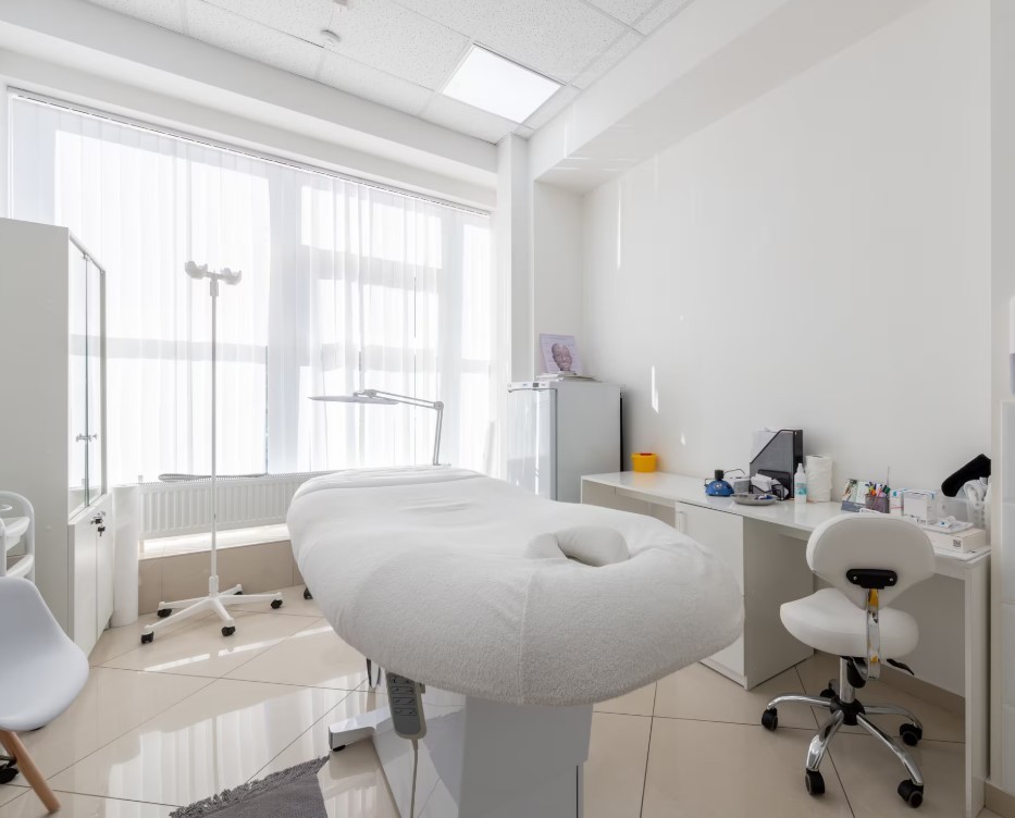 434378161__https://filllin.ru/api/media/clinic/6d4ab221-7483-4f89-9c42-d88ff06a80a1-67618e0e145943c8628e7ed5.jpg