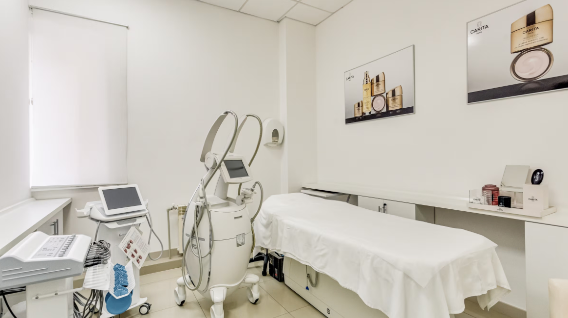 393047445__https://filllin.ru/api/media/clinic/6e0a8e1d-1260-47d4-94a3-f01b34c70579-6641d6971b708b73903b2c1d.png