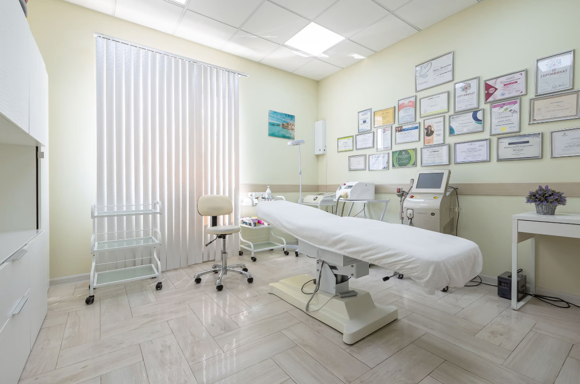 199844436__https://filllin.ru/api/media/clinic/71b01321-1d07-44e1-a327-d9de227fd451-6641d6971b708b73903b2c1d.png