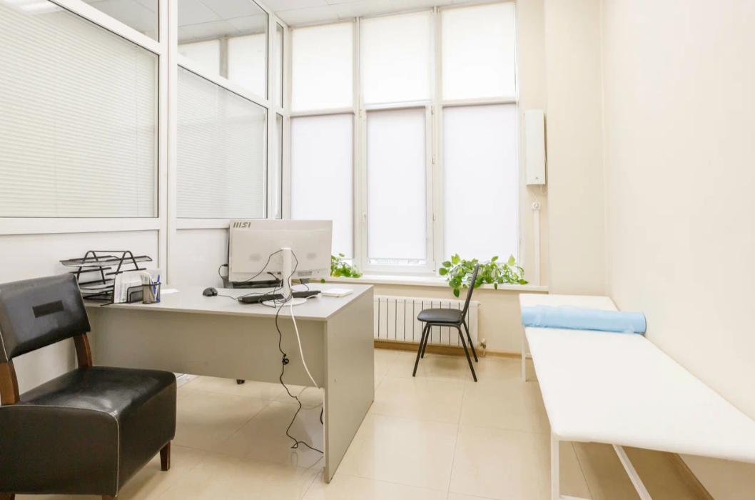 183588908__https://filllin.ru/api/media/clinic/75b60615-6a33-4b01-a915-416c3d312716-6641d6971b708b73903b2c1d.png