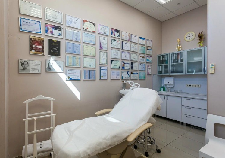 13663227__https://filllin.ru/api/media/clinic/76c5c0a6-dfea-4b79-bd78-cfc33df959ca-67618e0e145943c8628e7ed5.jpg