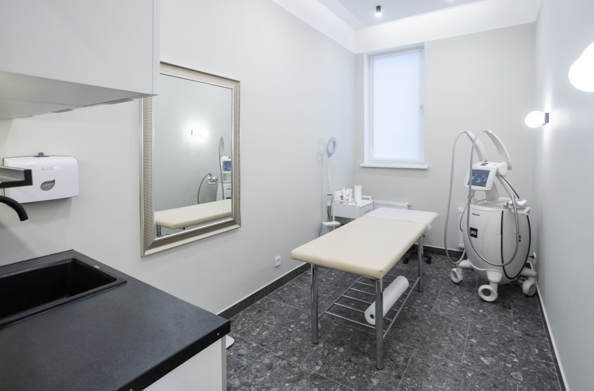722900417__https://filllin.ru/api/media/clinic/786c06c6-5c7e-4bf9-8a72-2218e92e44bb-68d2b334d611ae3c0dcef079.png