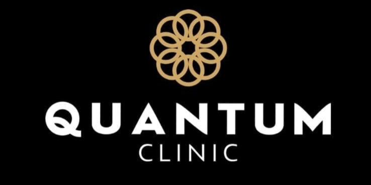 Quantum clinic татарская. Quantum Clinic. Логотип Quantum Clinic. Quantum Clinic Москва. Квантум косметология.