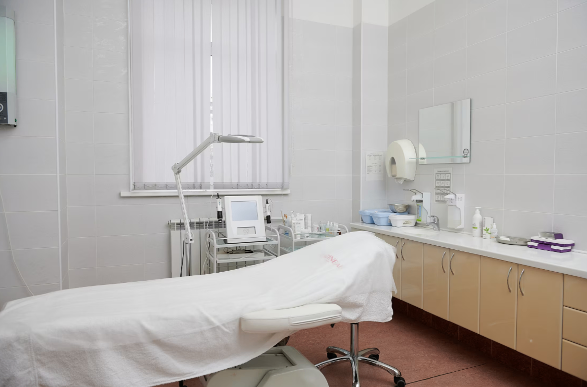 622738816__https://filllin.ru/api/media/clinic/7d0dce36-a657-4c77-a758-52bb5324878e-68d2b334d611ae3c0dcef079.png