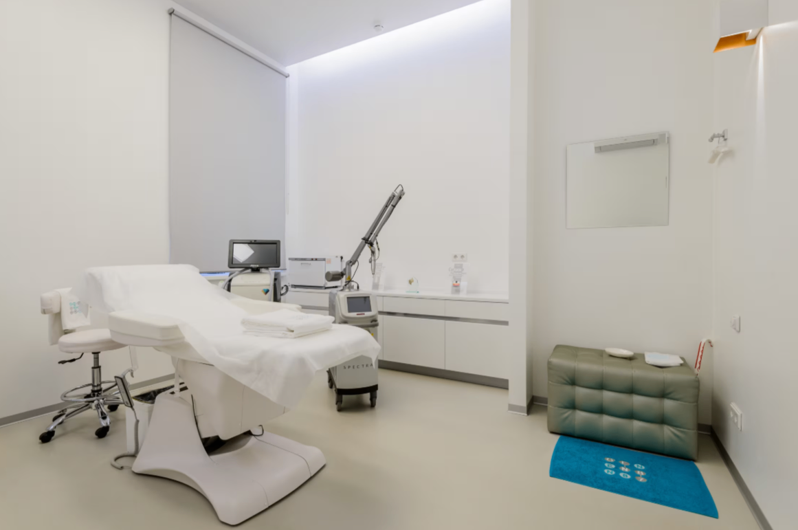 705777327__https://filllin.ru/api/media/clinic/8ad0b914-03a0-4037-9a14-588cb02bce91-68d2b334d611ae3c0dcef079.png