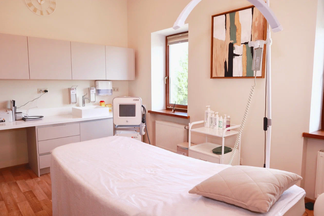 199881459__https://filllin.ru/api/media/clinic/8d81a822-bdda-473d-a425-ae3d2cd37eb7-6641d6971b708b73903b2c1d.png