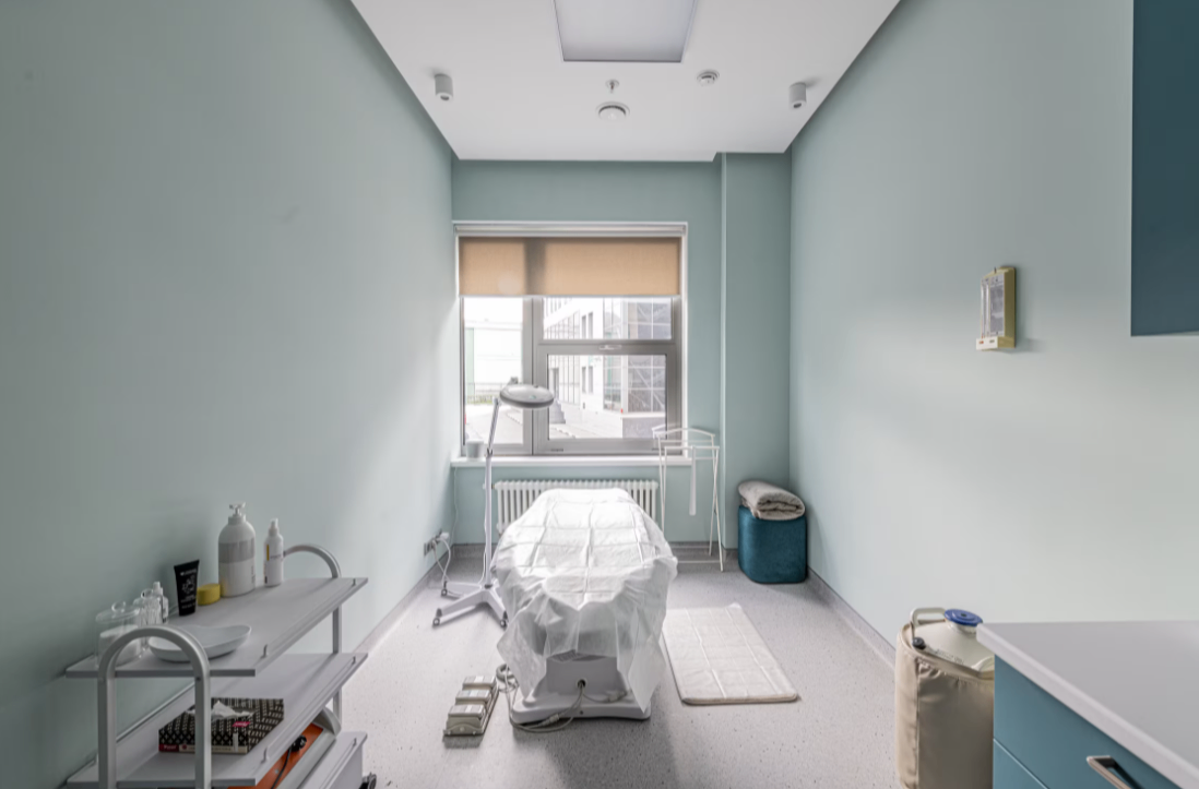 12284176__https://filllin.ru/api/media/clinic/91c28ca9-6cf8-4e57-a70f-849b62d21bf3-6641d6971b708b73903b2c1d.png