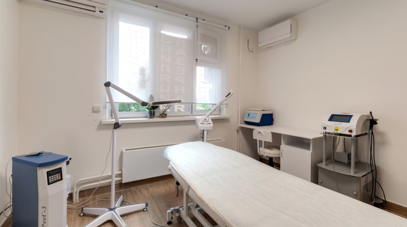 31671471__https://filllin.ru/api/media/clinic/91d555b1-a4b5-40b6-a978-5b7991405f4e-6641d6971b708b73903b2c1d.png