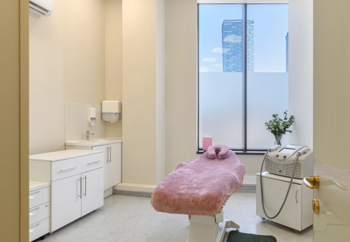 360889489__https://filllin.ru/api/media/clinic/95673591-feec-42b2-ab8f-0ae566944892-6641d6971b708b73903b2c1d.png