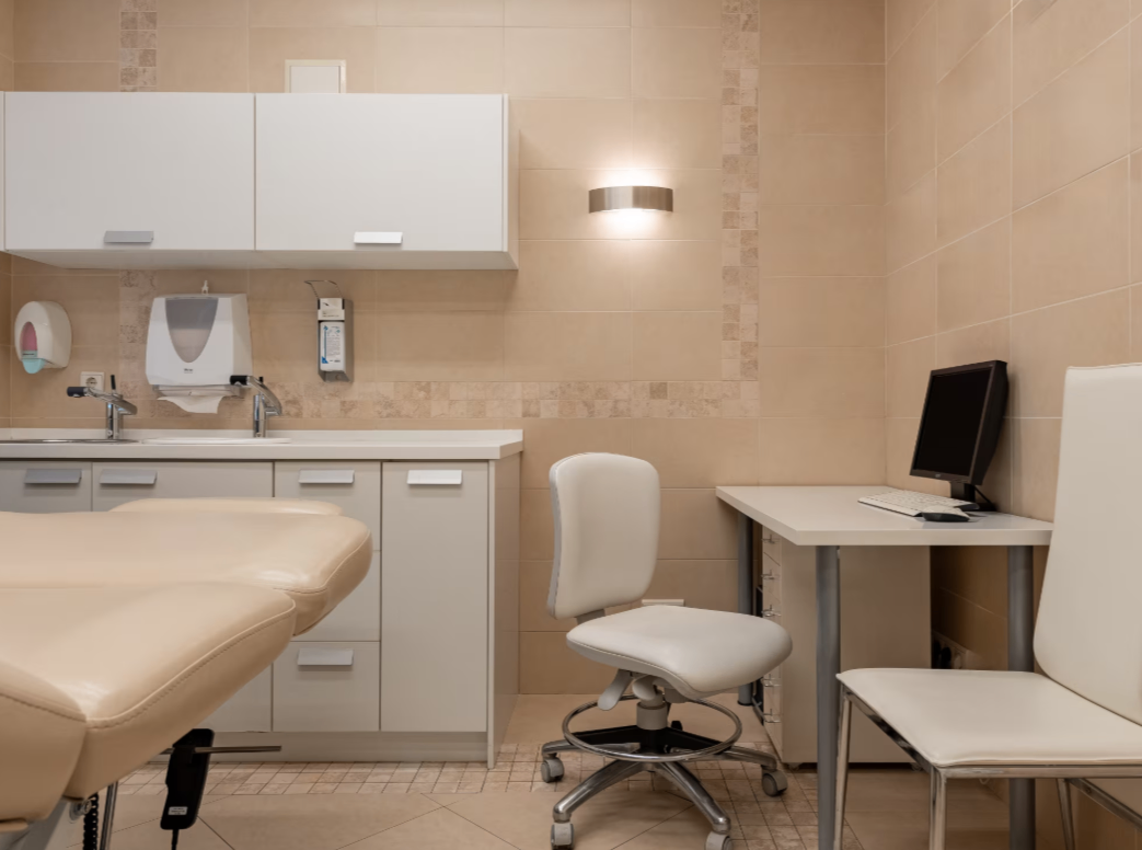 703635314__https://filllin.ru/api/media/clinic/98db5e21-3728-42f7-bb33-3d9908d65b1e-68d2b334d611ae3c0dcef079.png