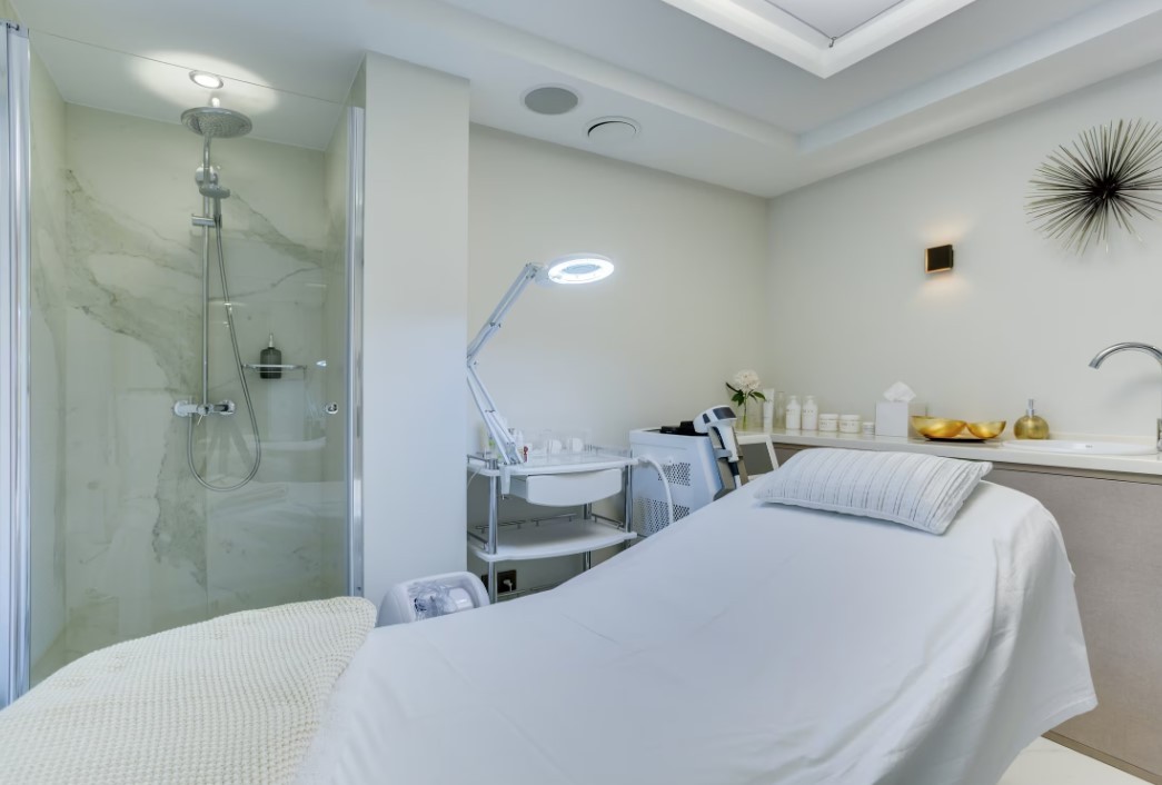 412866641__https://filllin.ru/api/media/clinic/9ba3f981-e1fb-4f98-9ab7-1d8dfbbafe38-67618e0e145943c8628e7ed5.jpg