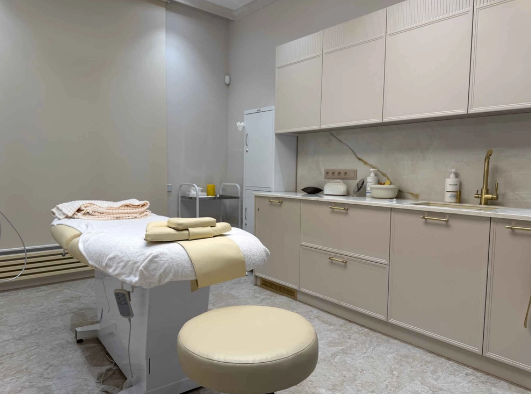 243733651__https://filllin.ru/api/media/clinic/9c0934d1-8754-4988-895f-94e6a242fb28-6641d6971b708b73903b2c1d.png