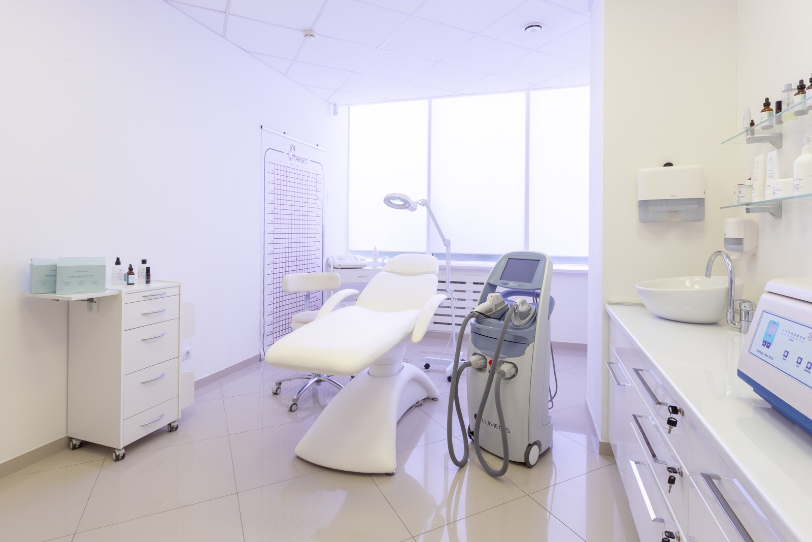352225988__https://filllin.ru/api/media/clinic/9e415ed8-2fa1-483b-bbf1-079621755b4a-6641d6971b708b73903b2c1d.jpg