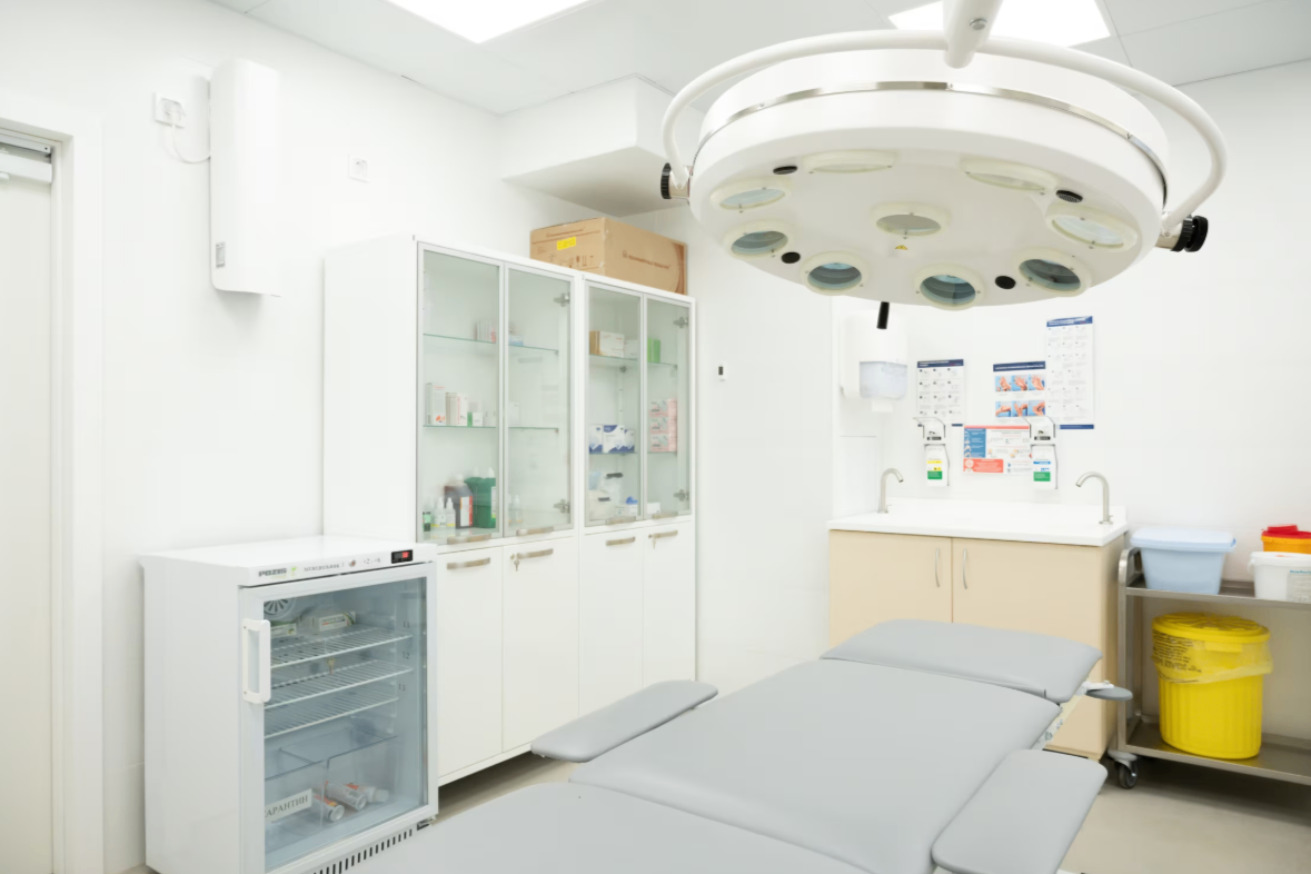 328524631__https://filllin.ru/api/media/clinic/a12ec862-8d54-451d-a00e-67a6046fc1c6-6641d6971b708b73903b2c1d.png