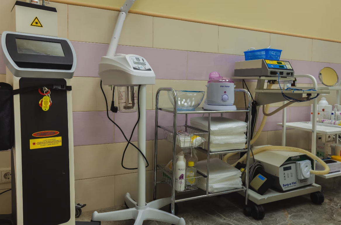 142231557__https://filllin.ru/api/media/clinic/a2573dd3-6049-415b-ba86-0b51962c8582-6641d6971b708b73903b2c1d.png