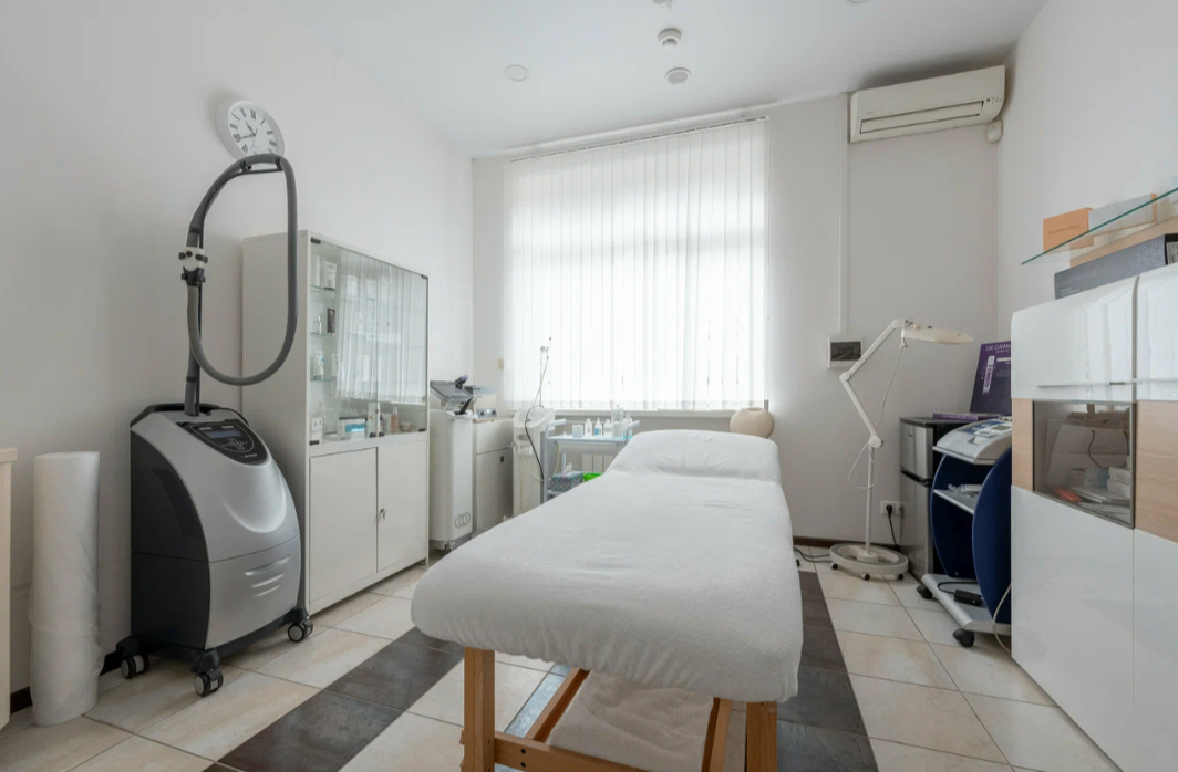 4202031__https://filllin.ru/api/media/clinic/a352bf61-fb7c-4fcc-ba3c-399fe83f7865-6641d6971b708b73903b2c1d.png