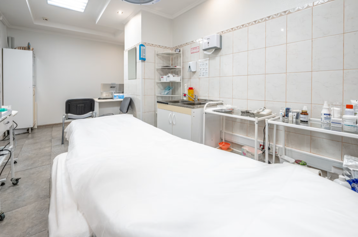 156976139__https://filllin.ru/api/media/clinic/a3ab00f1-39b0-4c20-9a76-ecdeb75a1445-6641d6971b708b73903b2c1d.png