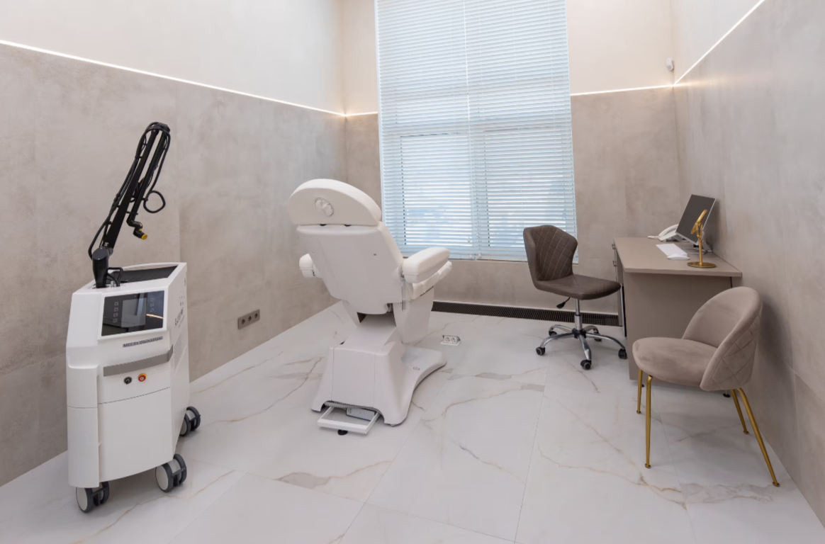 208488702__https://filllin.ru/api/media/clinic/a54dde97-4ae9-46bf-8060-29c9961d035c-6641d6971b708b73903b2c1d.png
