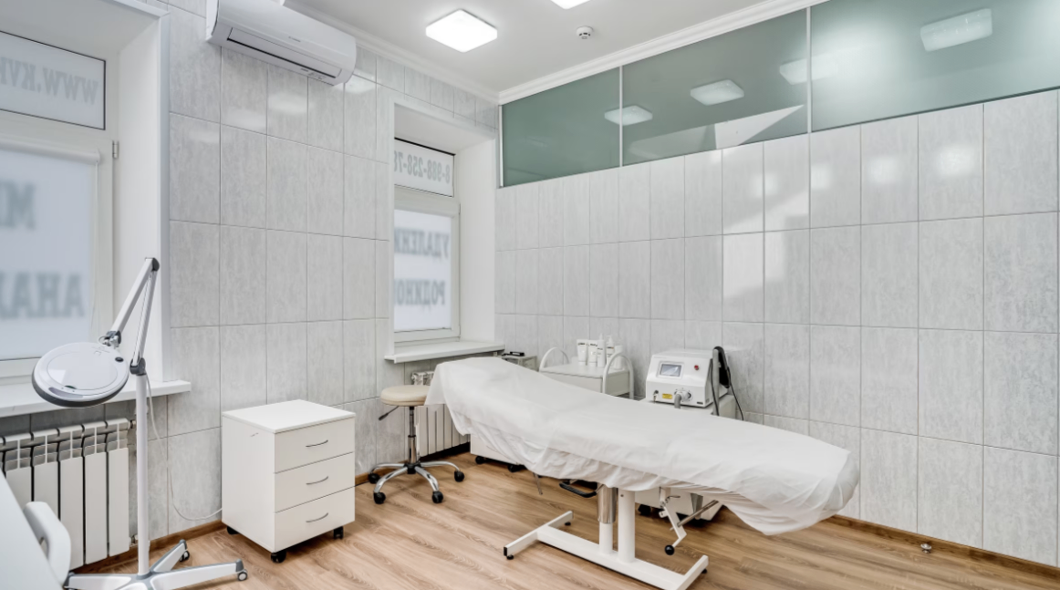 112783109__https://filllin.ru/api/media/clinic/a56fc0eb-135e-40cd-9f3e-d81e963c2225-6641d6971b708b73903b2c1d.png