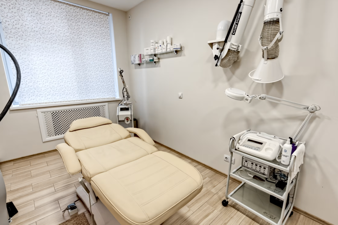 703629818__https://filllin.ru/api/media/clinic/a5d251c4-6c5c-477c-9de2-90b4bf9893b8-68d2b334d611ae3c0dcef079.png