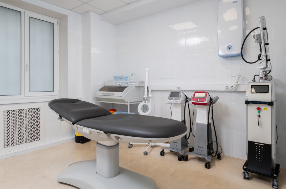 43082010__https://filllin.ru/api/media/clinic/a85fb58d-f70b-4838-ac37-811c64b45e37-6641d6971b708b73903b2c1d.png