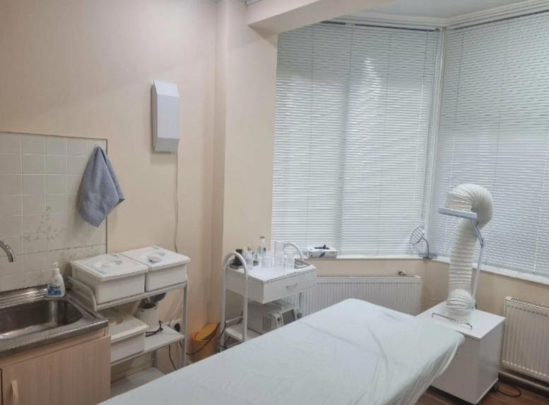 703831995__https://filllin.ru/api/media/clinic/a9409dae-097b-4089-b68f-9a4da378ebbb-68d2b334d611ae3c0dcef079.png