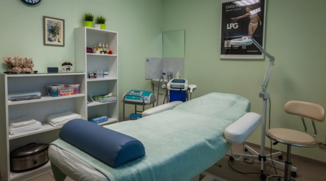 16392790__https://filllin.ru/api/media/clinic/aa54d895-c28a-45fc-be9b-e0c96478e8ae-6641d6971b708b73903b2c1d.png