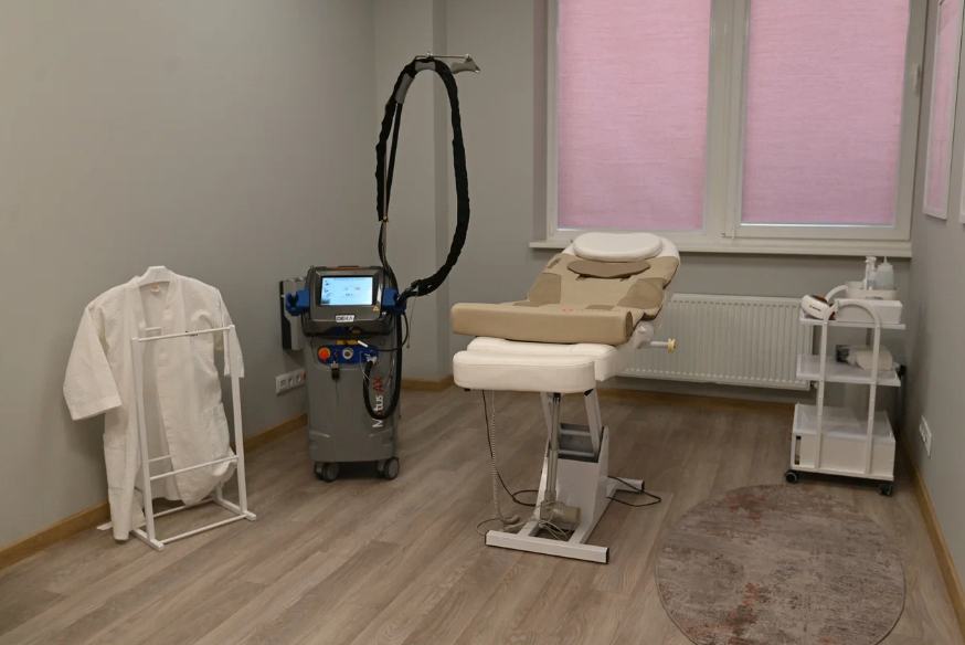 393071790__https://filllin.ru/api/media/clinic/ac27d4c3-4de1-4ece-a65c-babe2873ed80-6641d6971b708b73903b2c1d.png