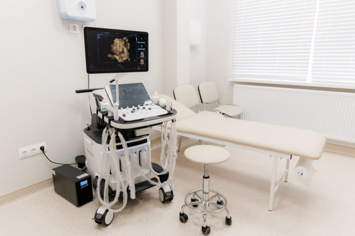 142304567__https://filllin.ru/api/media/clinic/aea5b0ce-a2d7-48f8-89fd-83becae1e62e-6641d6971b708b73903b2c1d.png