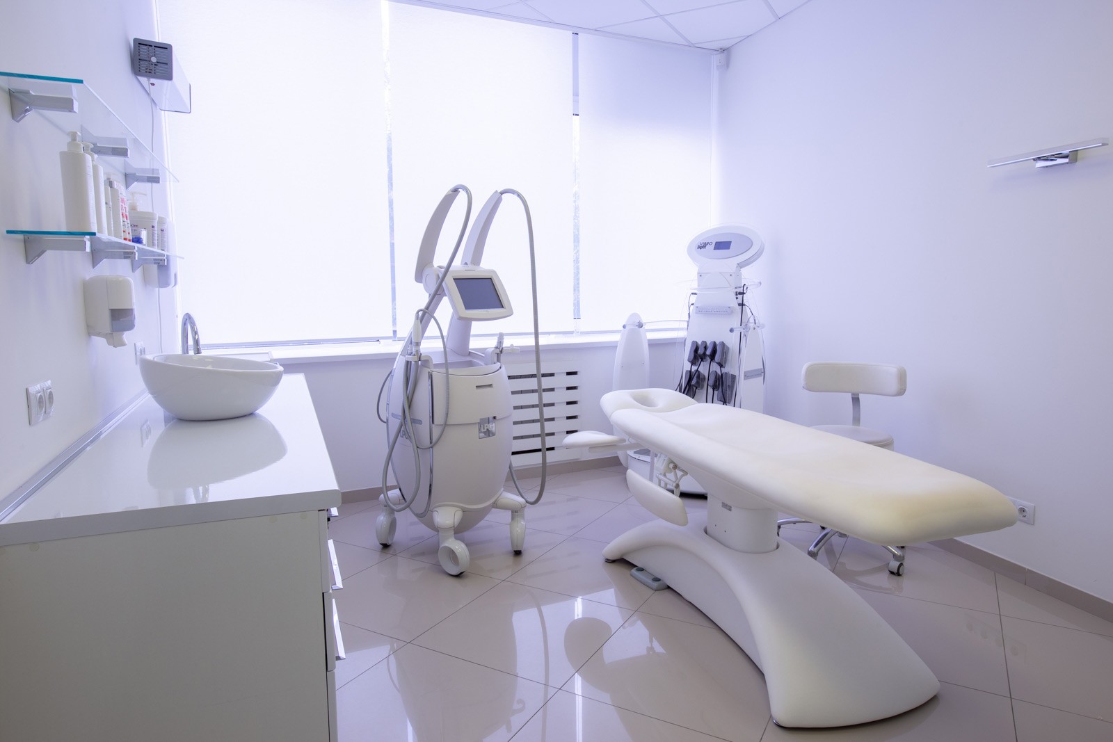 352225988__https://filllin.ru/api/media/clinic/aeeecb1f-e8dc-4603-9b27-fe095914a9f6-6641d6971b708b73903b2c1d.jpg