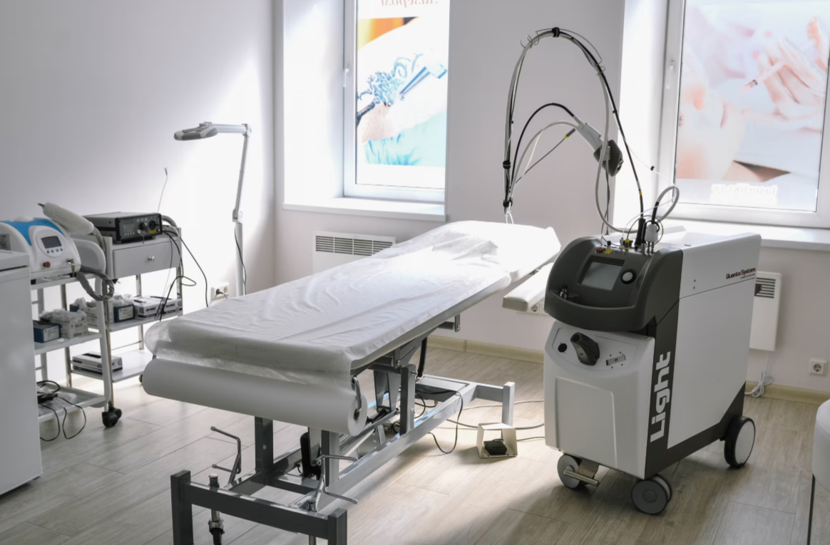 373274662__https://filllin.ru/api/media/clinic/af15c6bf-5e28-4bfa-b020-03be4403c91e-6641d6971b708b73903b2c1d.png