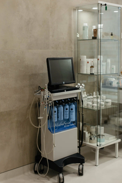 244249112__https://filllin.ru/api/media/clinic/af26eb26-ec8c-4c41-b654-d1928b766427-6641d6971b708b73903b2c1d.png