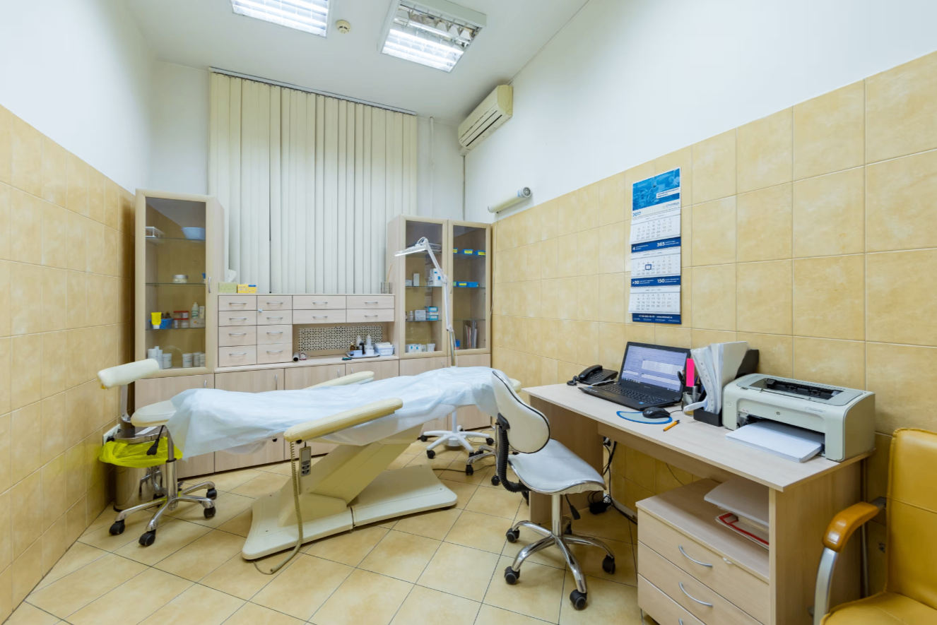 41254894__https://filllin.ru/api/media/clinic/b1089fee-ca3a-459c-a721-3b49381c957d-6641d6971b708b73903b2c1d.png