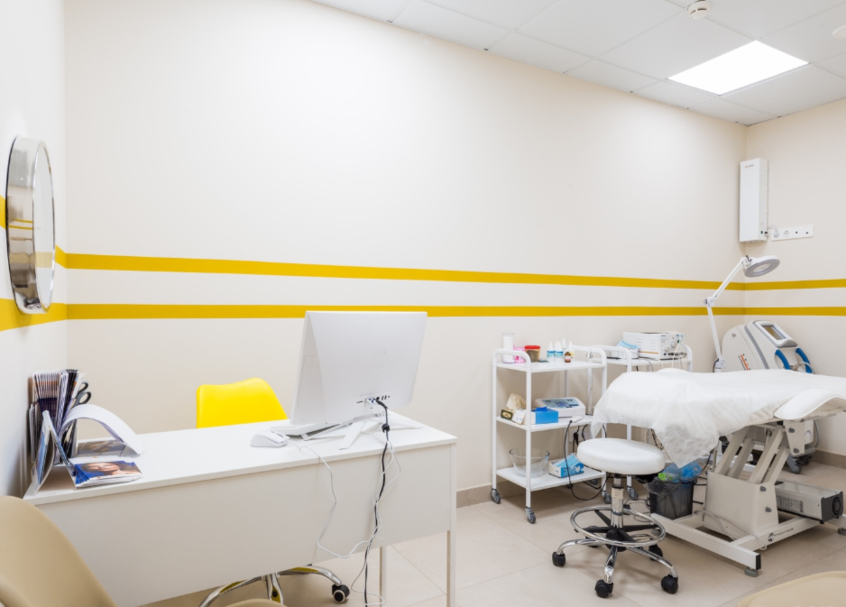 441572530__https://filllin.ru/api/media/clinic/b15f934d-00c0-41ad-b030-d88722456e09-6641d6971b708b73903b2c1d.png
