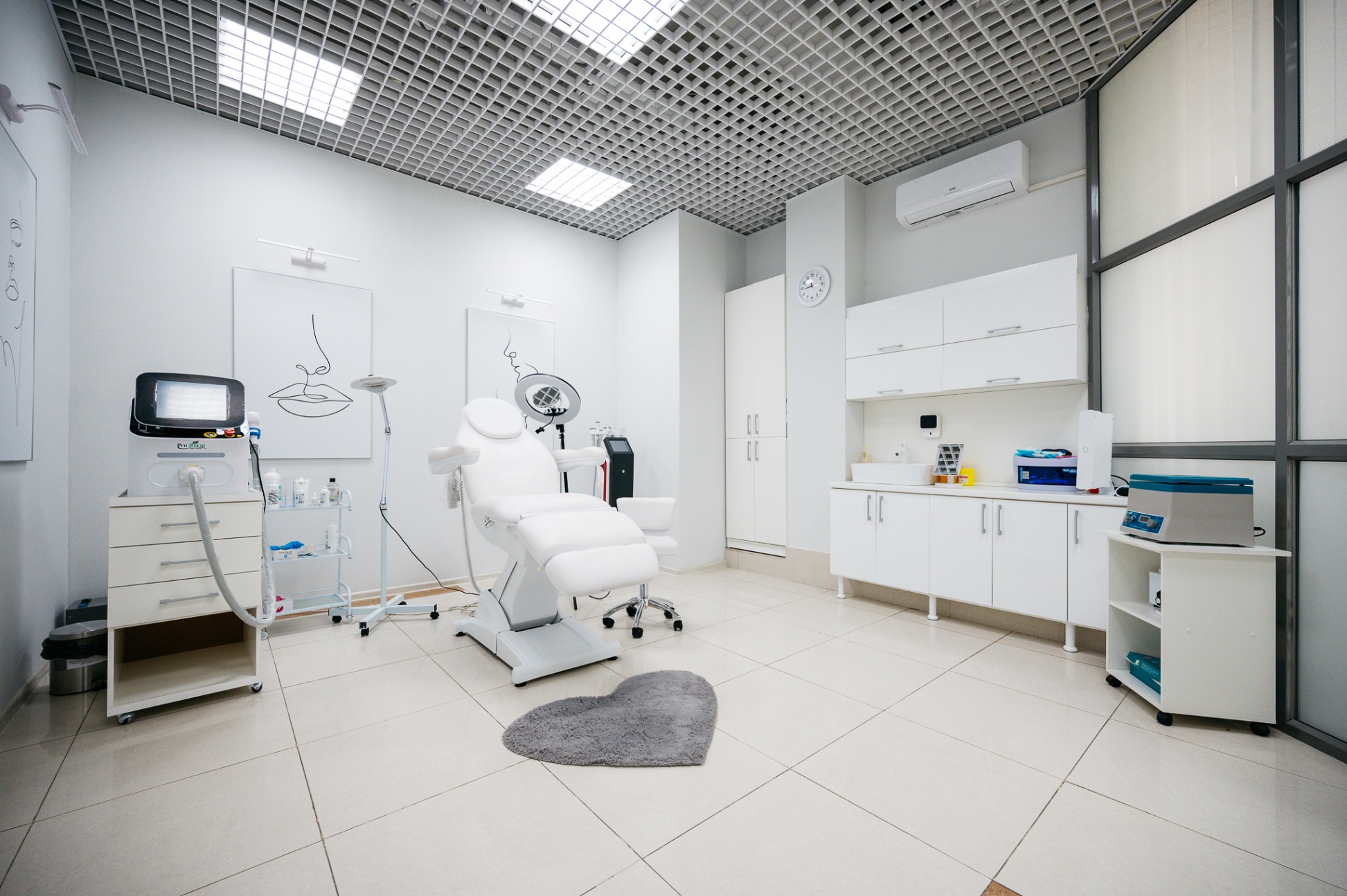 423836195__https://filllin.ru/api/media/clinic/b1d3de7e-cbf0-4c79-86a8-297f9aeee8a3-6641d6971b708b73903b2c1d.jpg