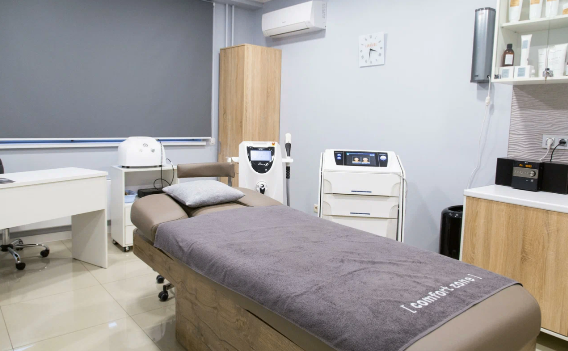 199683200__https://filllin.ru/api/media/clinic/b213398d-f541-4ec2-b90b-53ad7eb0c243-6641d6971b708b73903b2c1d.png