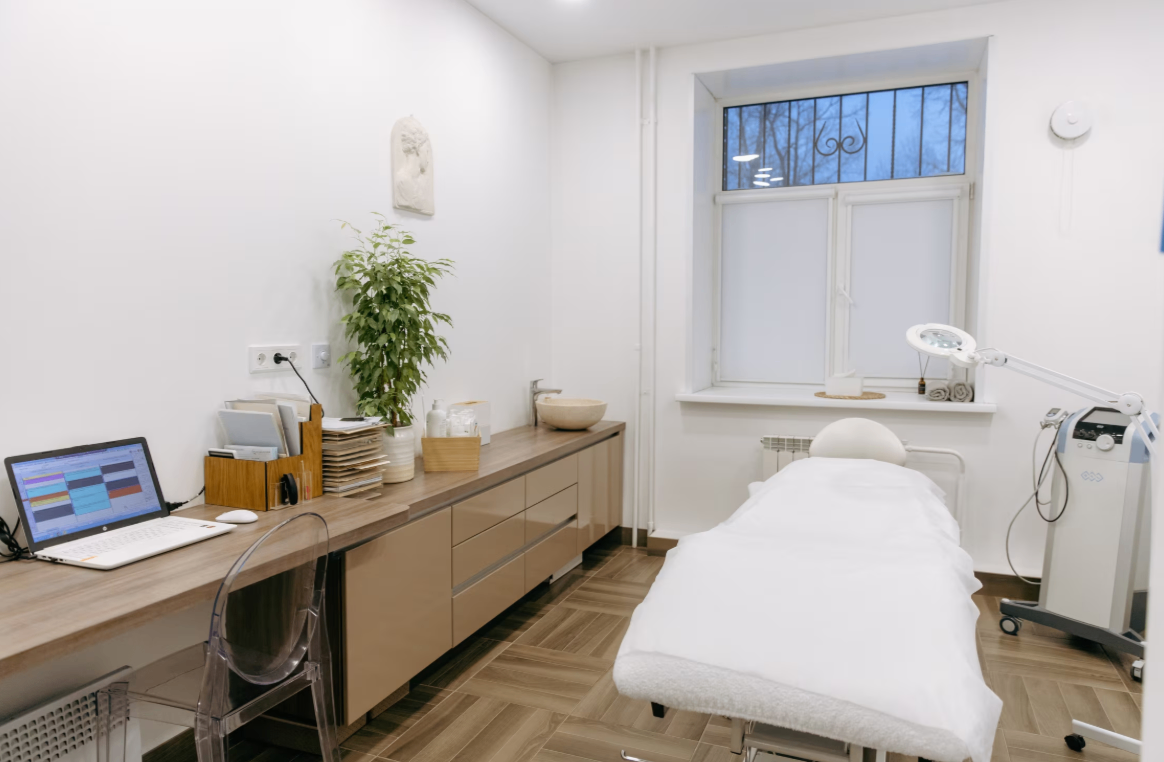 602493476__https://filllin.ru/api/media/clinic/b33e6030-ab0b-4a8c-96e0-48e10d96ea11-68d2b334d611ae3c0dcef079.png