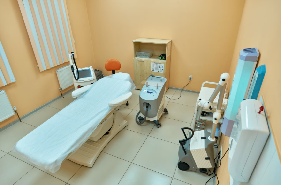 362691057__https://filllin.ru/api/media/clinic/b44f7c54-56cb-4c6d-acfc-0f24db6300b7-6641d6971b708b73903b2c1d.png