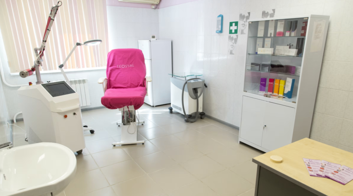 301057689__https://filllin.ru/api/media/clinic/b5cebce5-e511-48ce-99fc-bdfa3cd0df14-6641d6971b708b73903b2c1d.png