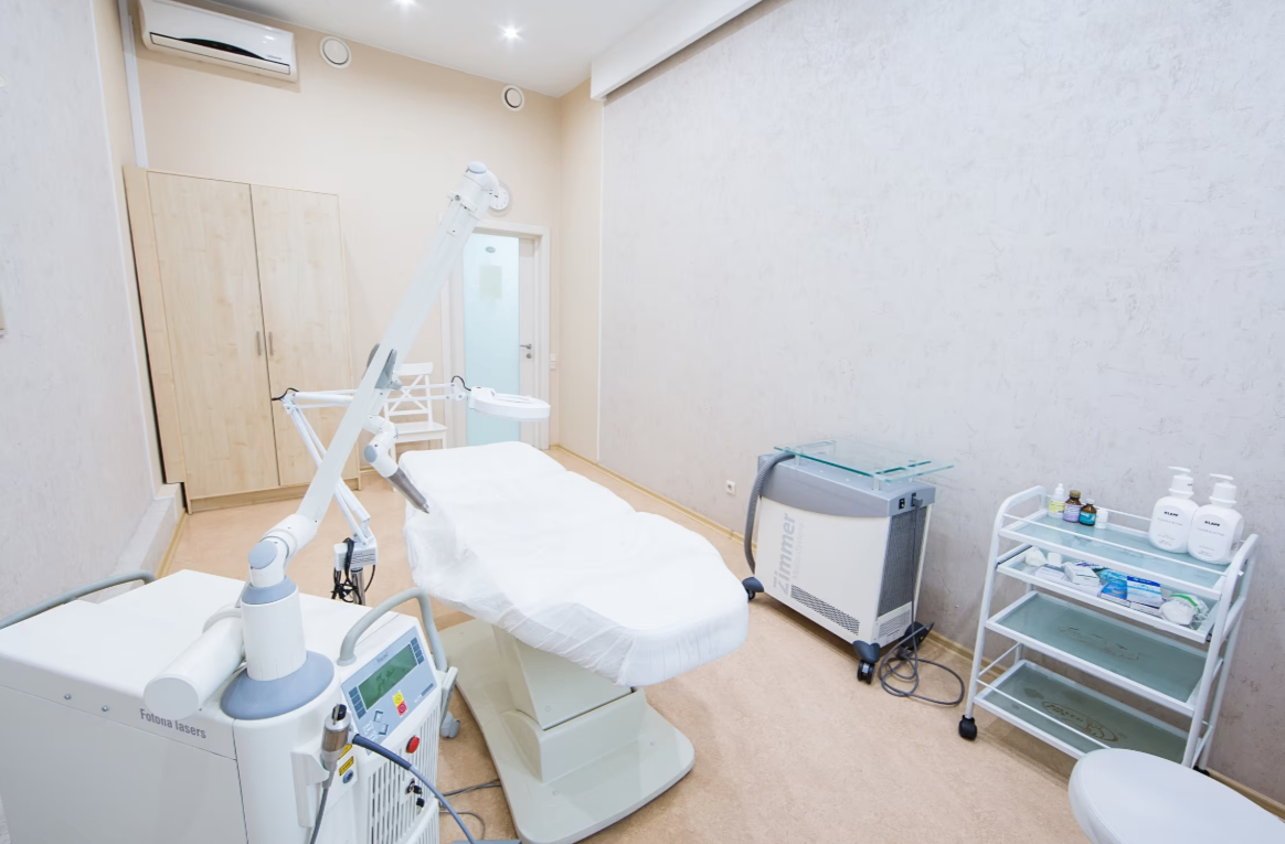 705765162__https://filllin.ru/api/media/clinic/bc902e2e-d6ed-4e50-a422-75e22372313c-68d2b334d611ae3c0dcef079.png