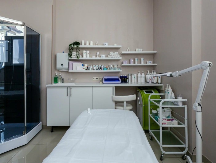 13663227__https://filllin.ru/api/media/clinic/beeb9132-43f7-4688-9c97-ba00593b404b-67618e0e145943c8628e7ed5.jpg