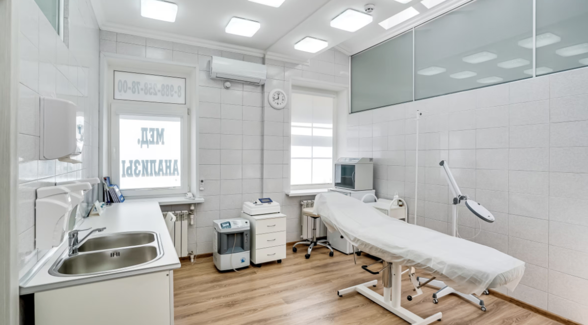 112783109__https://filllin.ru/api/media/clinic/bff2d8be-09e3-47e5-b7ca-2e65fab4af8e-6641d6971b708b73903b2c1d.png