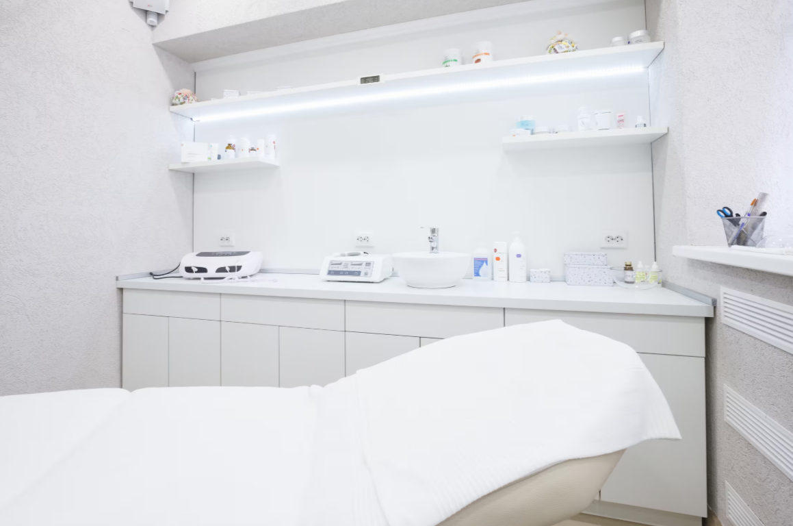 608712154__https://filllin.ru/api/media/clinic/c3d5d00c-5f83-47ae-924a-bd8325ec1f3f-68d2b334d611ae3c0dcef079.png