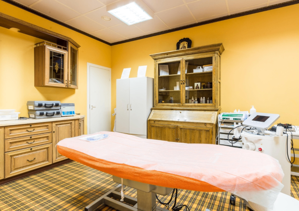 13619884__https://filllin.ru/api/media/clinic/c400d9d3-4092-4d6b-b5f2-183fdedd887e-6641d6971b708b73903b2c1d.png